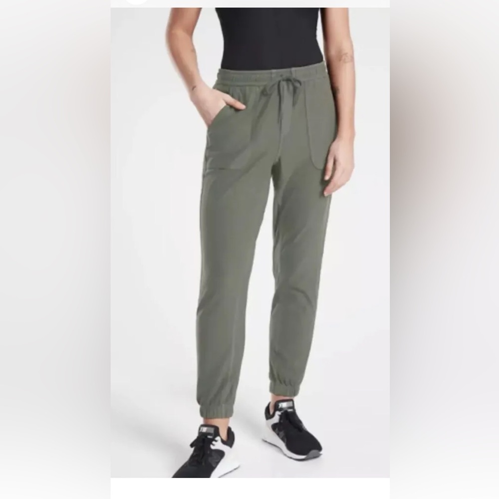 EUC Athleta Farallon Joggers. Size 20